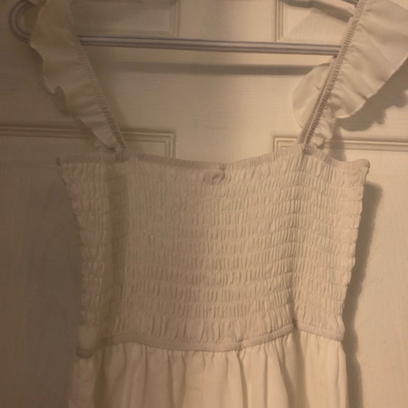 White summer dress - Picture 4 of 6